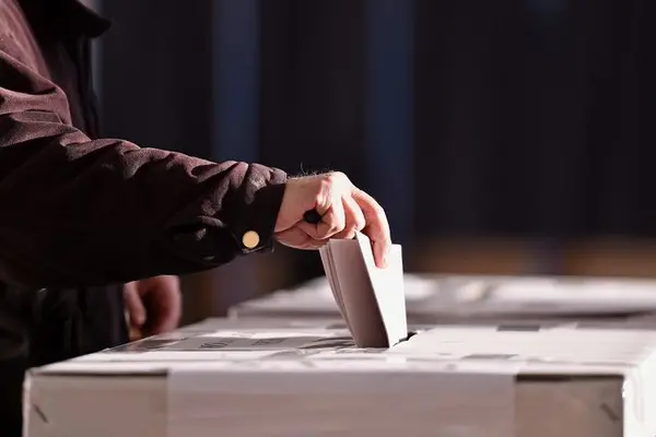 Entering a ballot